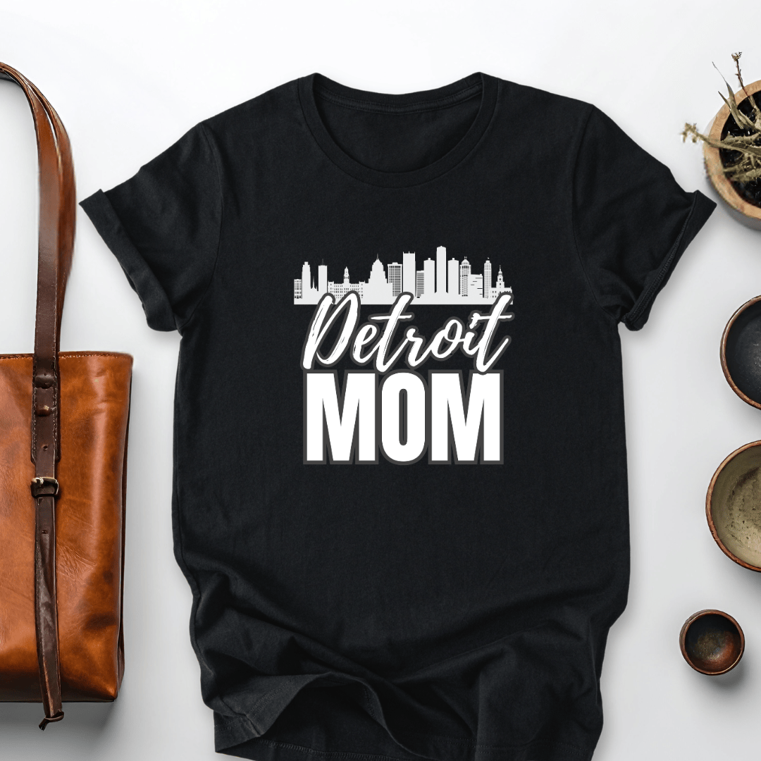mom life tee that says Detroit Skyline Mom T-Shirt for moms