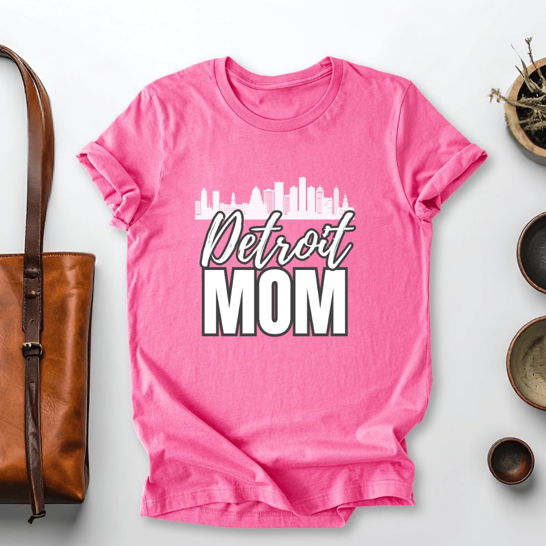 mom life tee that says Detroit Skyline Mom T-Shirt for moms
