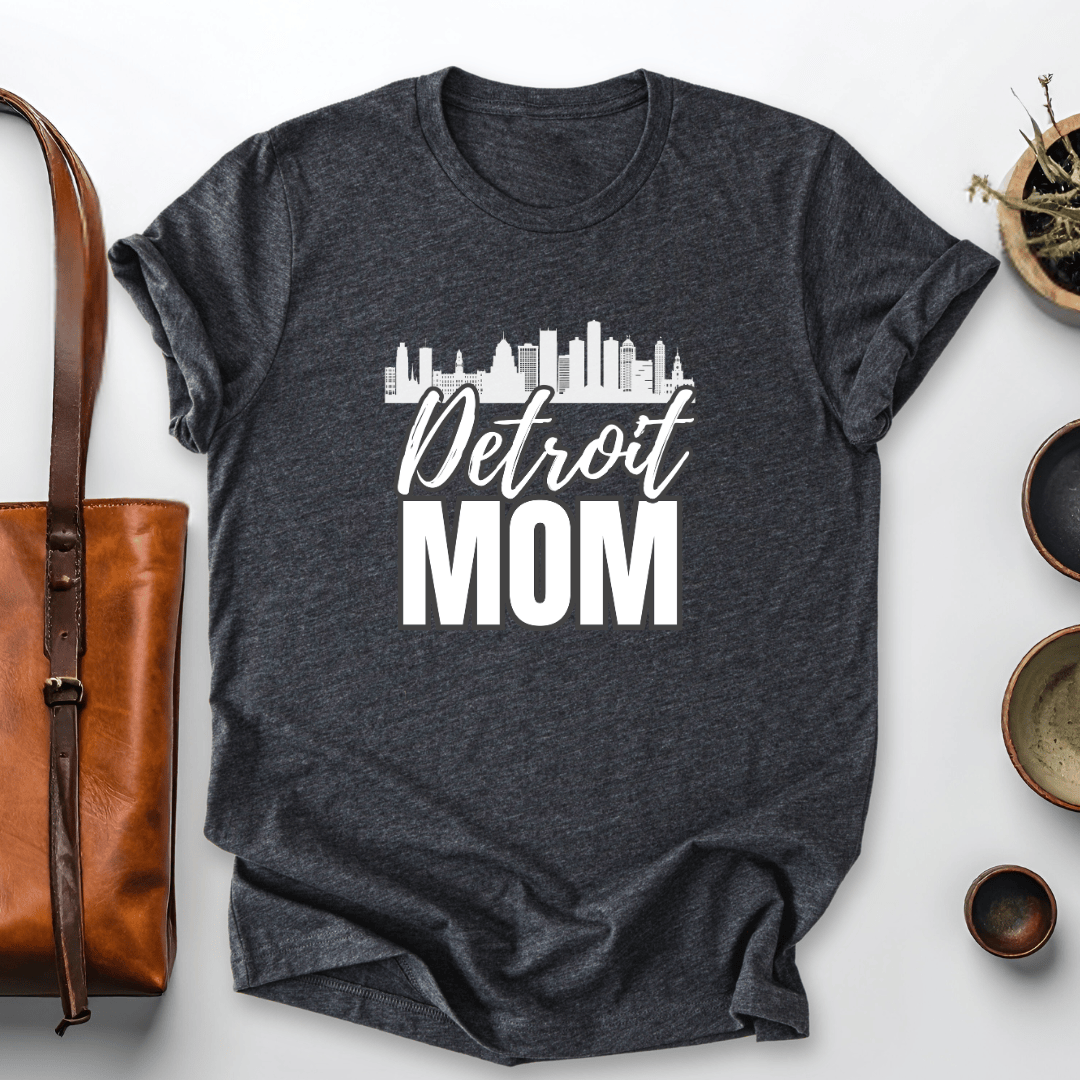 mom life tee that says Detroit Skyline Mom T-Shirt for moms