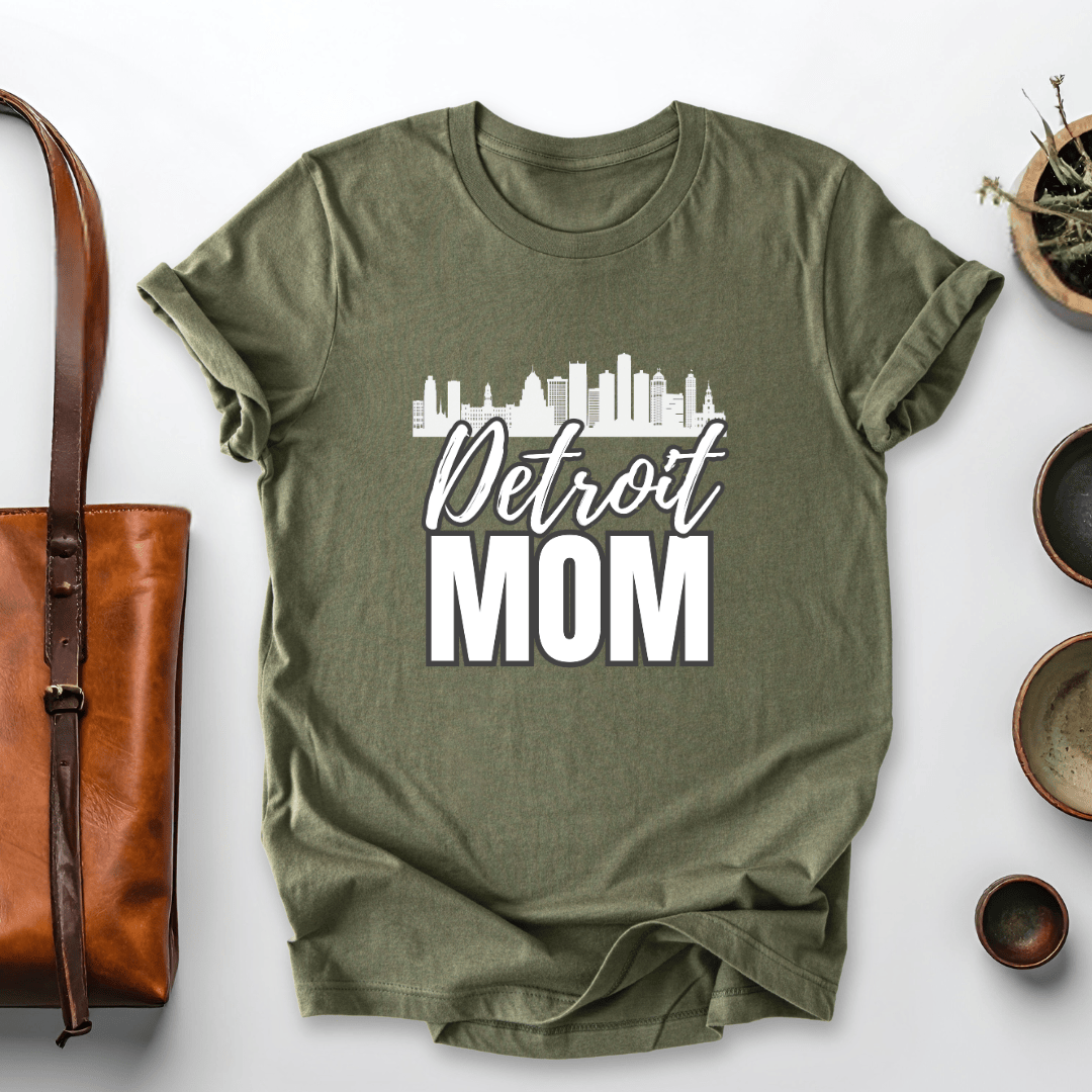 mom life tee that says Detroit Skyline Mom T-Shirt for moms